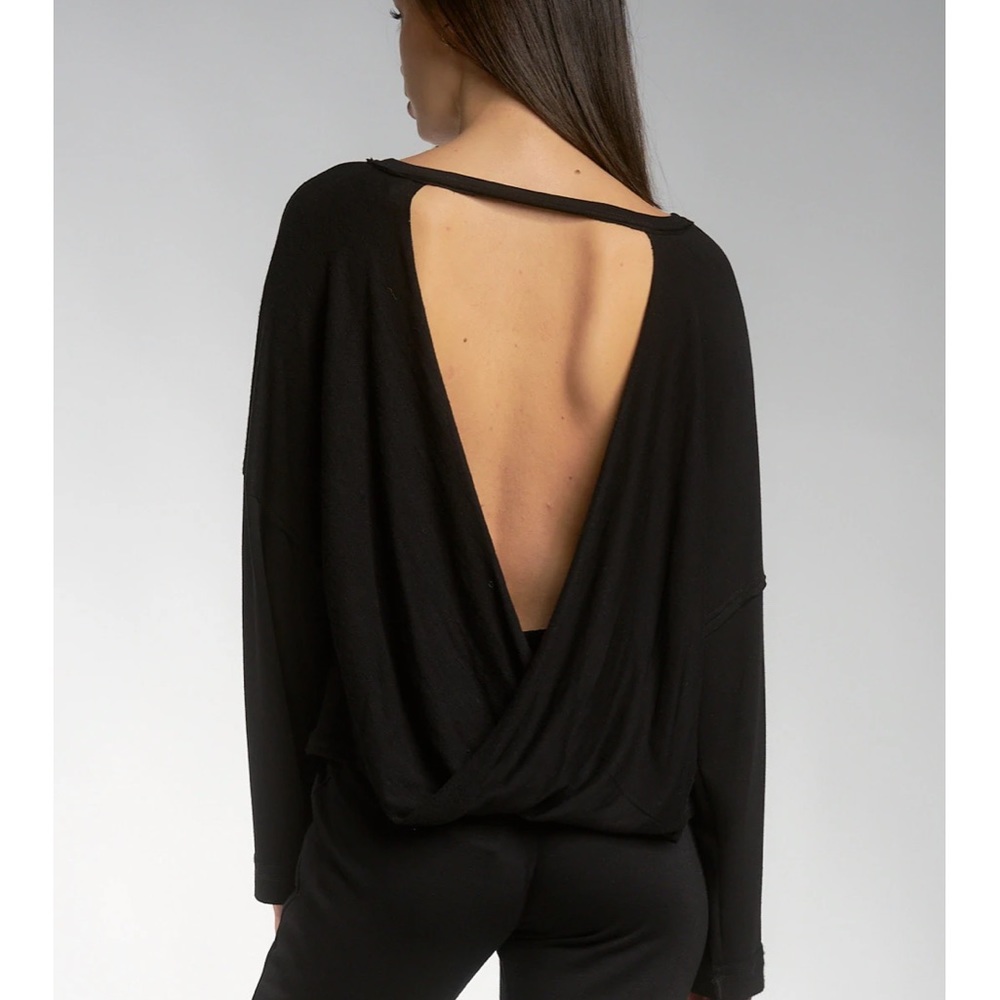 Vici | Open V Neck & Back Twist Tie Sweater Size M